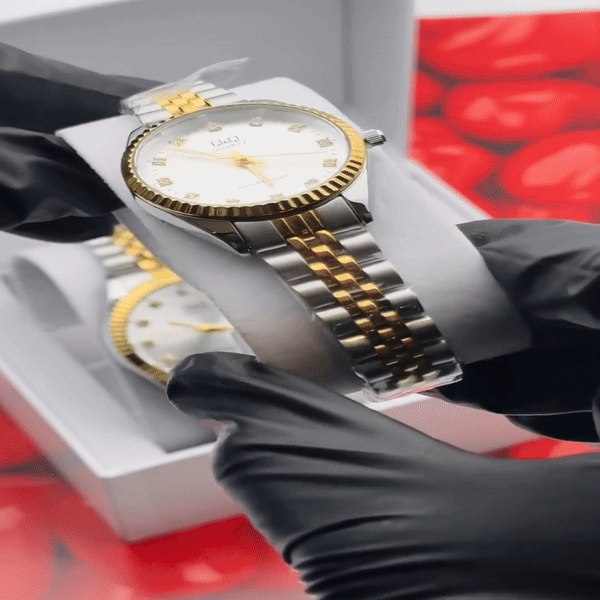 RELOJ Q&Q PAREJAS + ESTUCHE DE PAREJAS